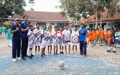 Juara 2 Lomba Volly di SMPN 2 Tamanan